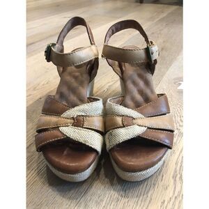 Soft Walk Tan and Leather Wedges, Women’s 6